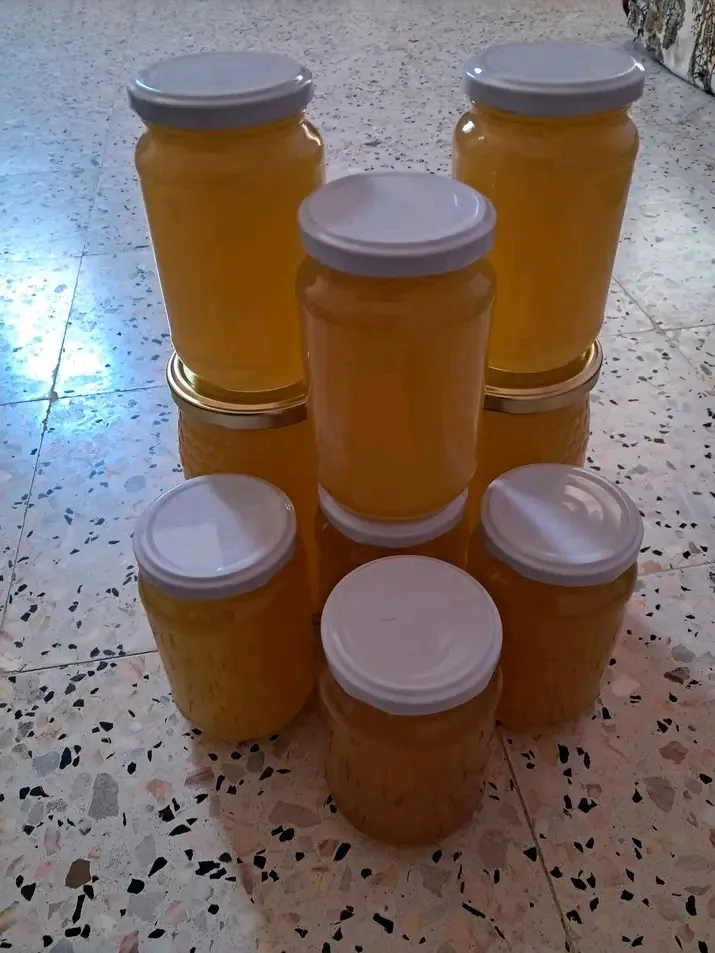 عسل شوكيات.  de Sidi Bel Abbes